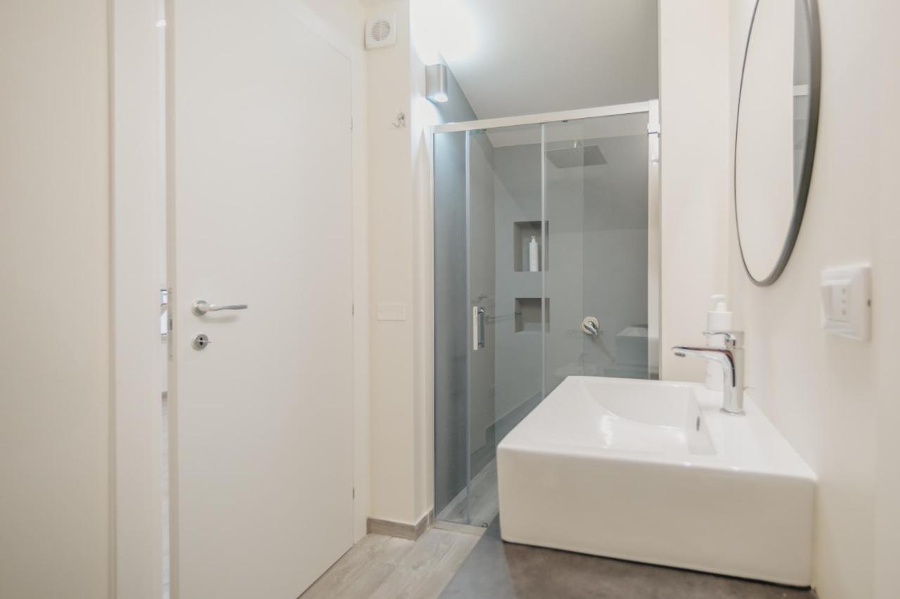 Modern Apartment With Exclusive Terrace By Wonderful Italy تْشيفالو المظهر الخارجي الصورة